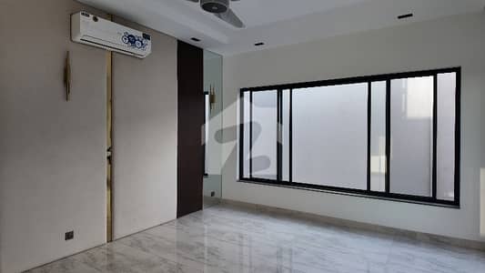 Prime Location Formanites Housing Scheme - Block N House Sized 10 Marla Is Available