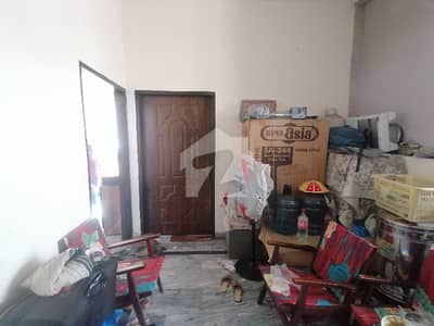 پیکو روڈ لاہور میں 2 کمروں کا 3 مرلہ فلیٹ 55.0 لاکھ میں برائے فروخت۔