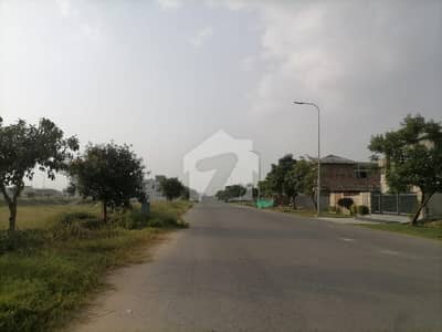 Prime Location Residential Plot Of 5 Marla Is Available In Contemporary Neighborhood Of Formanites Housing Scheme