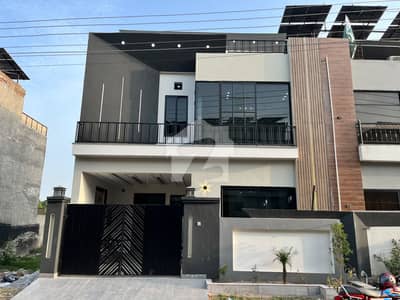 Highly-Coveted Prime Location 5 Marla House Is Available In Buch Villas Phase 2 - Manik Block For Sale