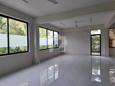 I-9 GROUND FLOOR SEPARATE BUILDING BEST FOR SOFTWARE HOUSES AND IT COMPANIES REAL PICS ATTACHED
