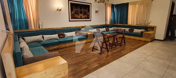 500 YDS FULLY FURNISHED BUNGLOW ZONE A