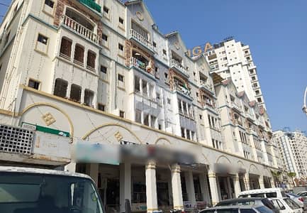 210 Square Feet Shop In Defence Residency For sale At Good Location