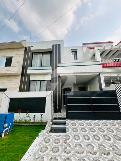 RESONABLE 5 MARLA HOUSE FOR SALE | KHAYABAN-E-AMIN