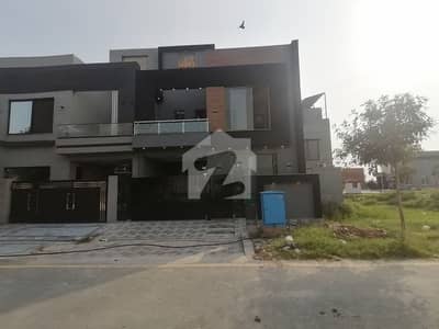 بحریہ نشیمن ۔ آئرس بحریہ نشیمن,لاہور میں 3 کمروں کا 5 مرلہ مکان 1.6 کروڑ میں برائے فروخت۔