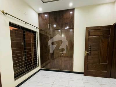 وائٹل ہومز بی بی وائٹل ہومز ہاؤسنگ سکیم,لاہور میں 3 کمروں کا 3 مرلہ مکان 1.35 کروڑ میں برائے فروخت۔ وائٹل ہومز بی بی وائٹل ہومز ہاؤسنگ سکیم,لاہور میں 3 کمروں کا 3 مرلہ مکان 1.35 کروڑ میں برائے فروخت۔