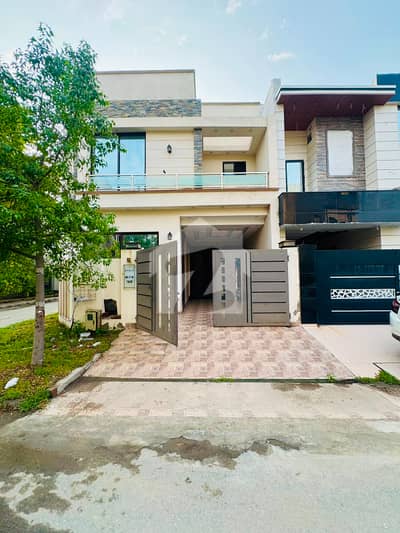 Corner! 5 Marla Brand New House For Sale Corner! 5 Marla Brand New House For Sale