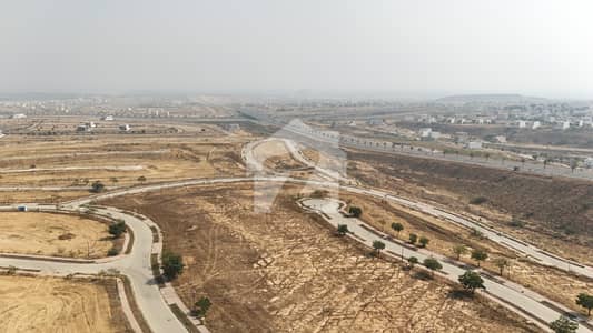 Plot #43 1000 Sq Yd For Sale | Road 1, Bahria Golf City | Heighted Location | Near P11A Villas & Huge Greenbelt | Ready-to-Construct | Ideal Investment