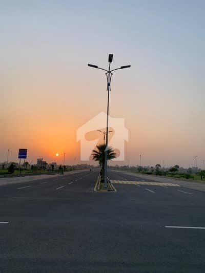 On Excellent Location 5 Marla Residential Plot In Central Royal Palm City For sale