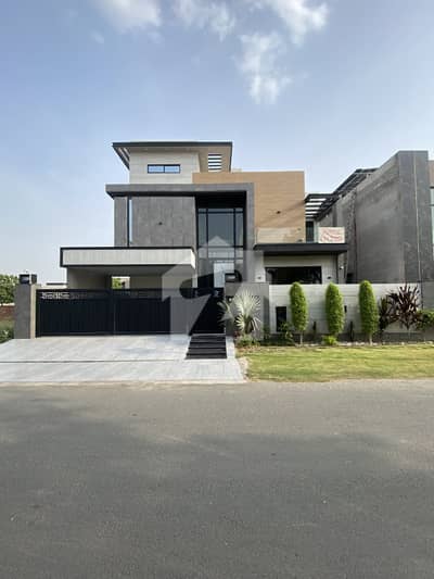 BRAND NEW! 1 Kanal House For Sale BRAND NEW! 1 Kanal House For Sale