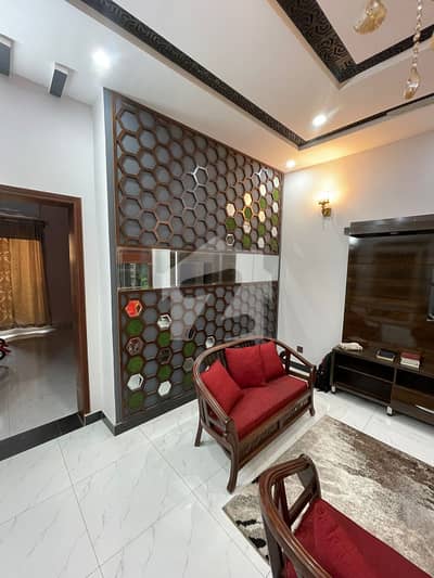 5 MARLA FIRST FLOOR AVAILABLE FOR RENT