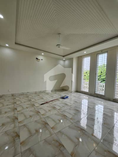 BRAND NEW 1 KANAL UPER PORTION FOR RENT DHA PHASE 7