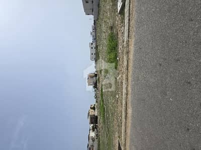 2000 Yards plot for sale