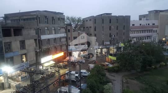 پٹیالہ گراؤنڈ لاہور میں 18 مرلہ Studio عمارت 17.0 کروڑ میں برائے فروخت۔
