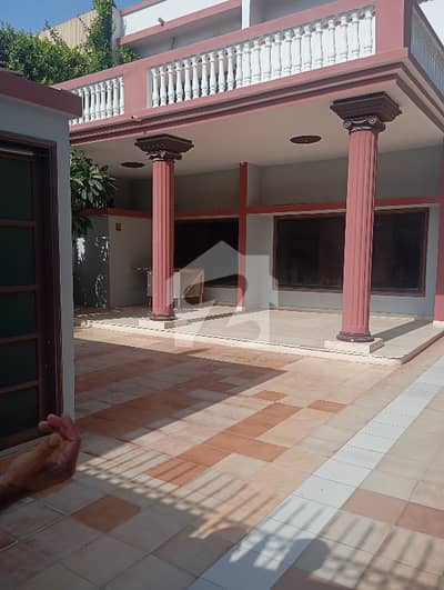 400 Yard House For Sale