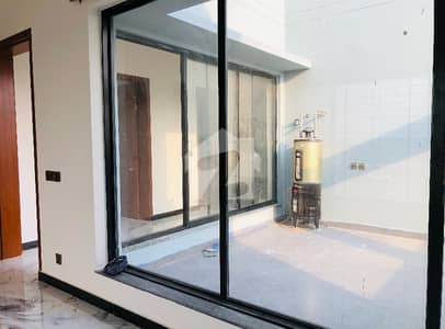 1 Kanal Upper Portion For Rent LOWER LOCKED