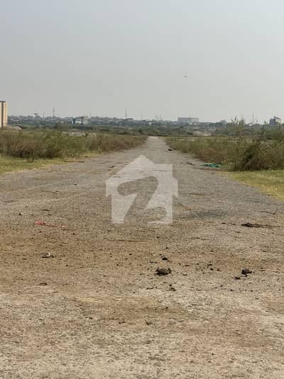 I-12/1 plot for sale size 30x60 corner ideally located