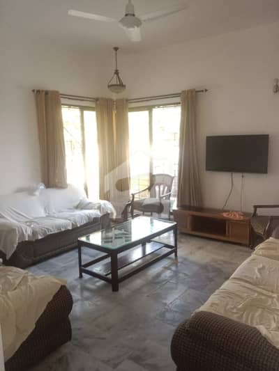 1 Kanal Double-Storey House For Sale In Model Town K Block 5 Beds | 35 Car Parking