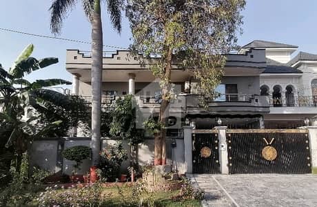 مرغزار آفیسرز کالونی لاہور میں 9 کمروں کا 1 کنال مکان 5.25 کروڑ میں برائے فروخت۔