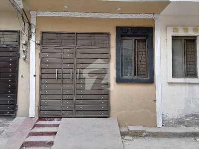 Triple Storey 394 Square Feet House Available In Pico Road For sale