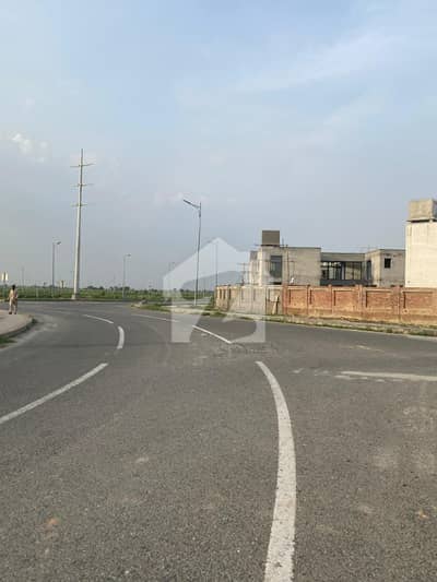 Next To Corner Back Of 150 Ft Road Plot No 564