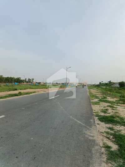 ڈی ایچ اے فیز9 پریزم - بلاک آر ڈی ایچ اے فیز9 پریزم,ڈی ایچ اے ڈیفینس,لاہور میں 5 مرلہ رہائشی پلاٹ 1.1 کروڑ میں برائے فروخت۔