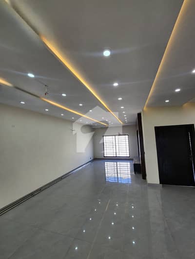 1 KANAL BRAND NEW HOUSE FOR SALE IN AWT PHASE 2