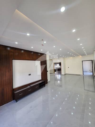 1 KANAL BRAND NEW LUXURY HOUSE FOR SALE IN AWT PHASE 2