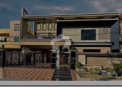 1 KANAL GRAND HOUSE BEAUTIFUL LOCATION