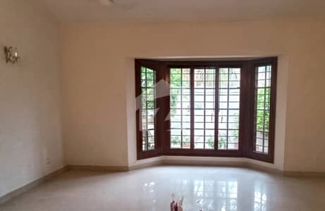 Prime Location | Independent Bungalow | Well-Maintained