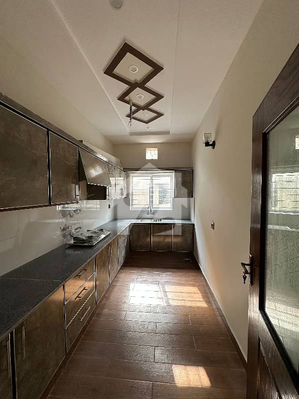 Beautiful house for yin Chinar Bagh Beautiful house for yin Chinar Bagh