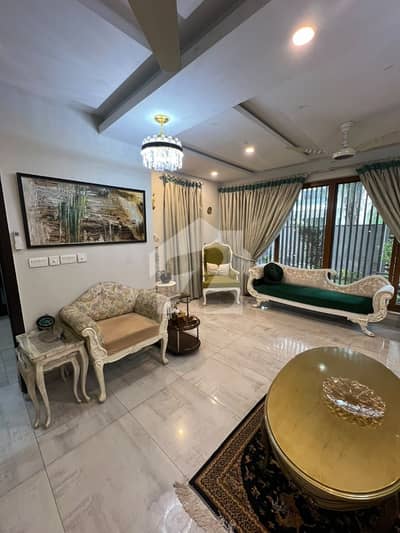 D-12 40x80, Designer Triple House For Sale