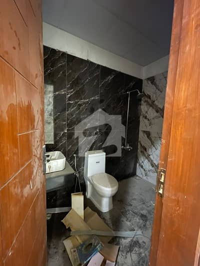 PECHS Block 2 Lower Portion Sized 1600 Square Feet For rent