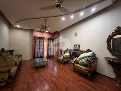 100 % ORIGINAL PICS NEAR PARK PARK MASJID AND MARKET OWNER BUILT HOUSE FOR 100 % ORIGINAL PICS NEAR PARK PARK MASJID AND MARKET OWNER BUILT HOUSE FOR