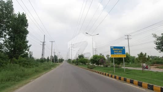 مارگلہ انکلیو مارگلہ ایونیو,اسلام آباد میں 1 کنال رہائشی پلاٹ 6.5 کروڑ میں برائے فروخت۔ مارگلہ انکلیو مارگلہ ایونیو,اسلام آباد میں 1 کنال رہائشی پلاٹ 6.5 کروڑ میں برائے فروخت۔