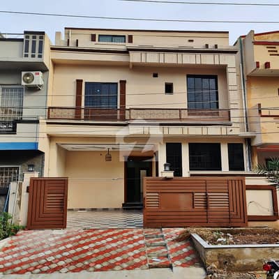 Luxury House For Sale In Pwd | Safe Investment For Rental | Original Pictures | Gas Installed