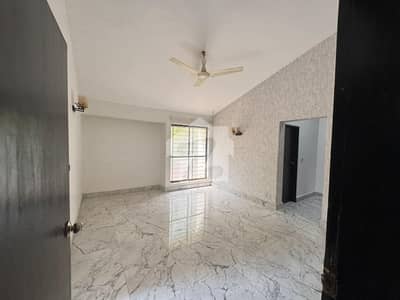 500 Yards Well Maintained Bungalow