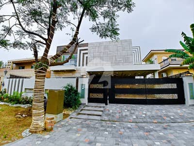 Phase 4 Facing Park Slightly Used House Roof Top Garden Best Architect Designed