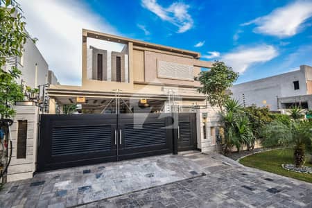 20 MARLA ELEGANT AND FULLY MAINTAINED SUPER HOT LOCATED SLIGHTLY USED BUNGALOW IS AVAILABLE IN THE BEST BLOCK OF DHA PHASE 6 LAHORE.