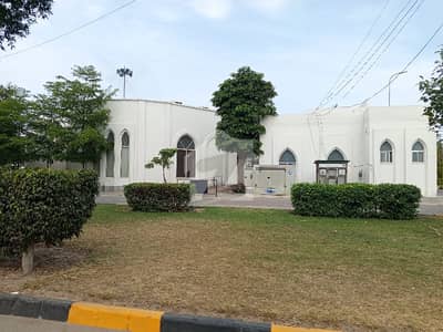 عبداللہ گارڈنز ایسٹ کینال روڈ,کینال روڈ,فیصل آباد میں 5 کنال رہائشی پلاٹ 30.0 کروڑ میں برائے فروخت۔