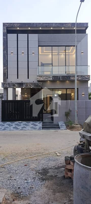 5Marla Modren Disgine House Very Reasonable Price 290Lac 5Marla Modren Disgine House Very Reasonable Price 290Lac