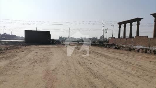ستیانہ روڈ فیصل آباد میں 1 کنال رہائشی پلاٹ 2.08 کروڑ میں برائے فروخت۔