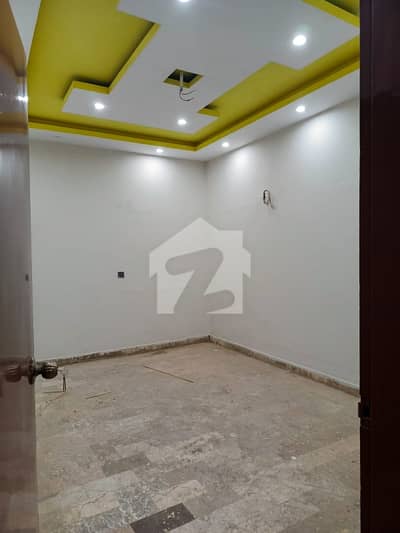 گلشن اقبال - بلاک 13-ڈی2 گلشنِ اقبال,گلشنِ اقبال ٹاؤن,کراچی میں 4 کمروں کا 5 مرلہ مکان 1.05 لاکھ میں کرایہ پر دستیاب ہے۔