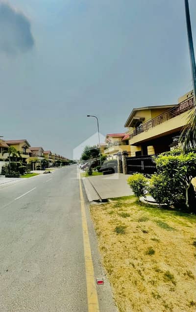 17 Marla 5 Bed House Available For Rent In Askari 10 Sector F