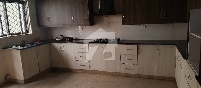 House For Rent 1 Kanal F-11/3