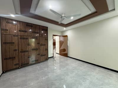 10 marla investor rate house for sale
