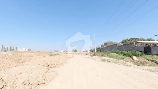 8 Marla Plot Available For Sale