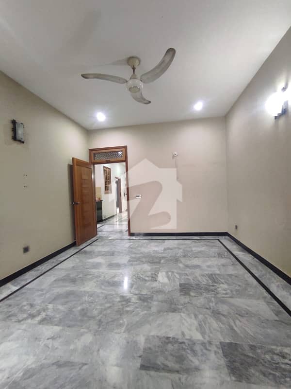 A Flat Of 1800 Square Feet In Punjab Colony A Flat Of 1800 Square Feet In Punjab Colony
