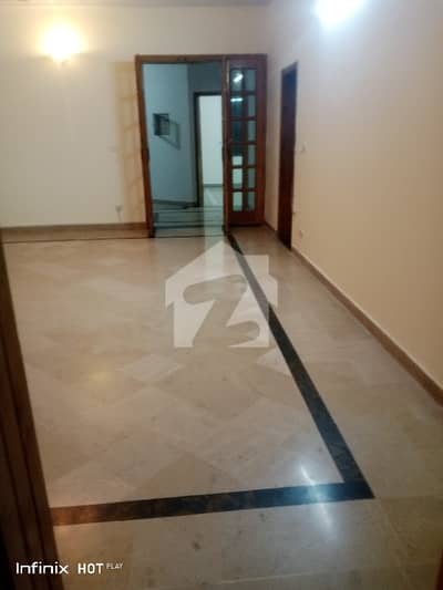 Upper Portion For Rent 3 Bed 3 Bath TV Lounge Kitchen Marble Flooring Servent Room Bath
