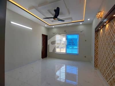 Tile Flooring Double Storey HOUSE 6 Bed Office, Clinics Etc